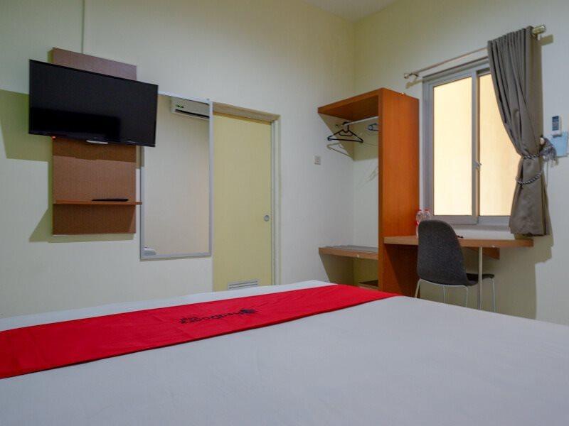 Oyo 3746 Double Tree Guesthouse Purwokerto Esterno foto