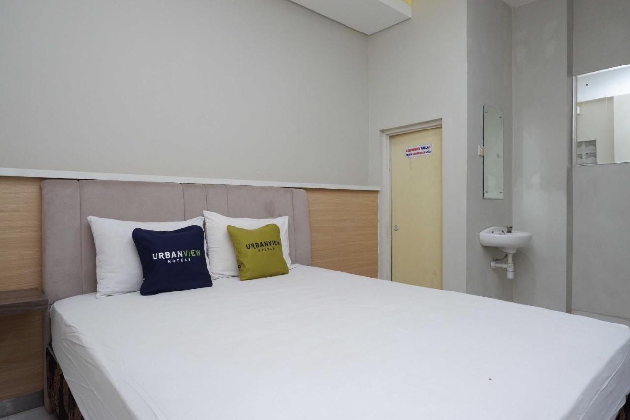 Oyo 3746 Double Tree Guesthouse Purwokerto Esterno foto