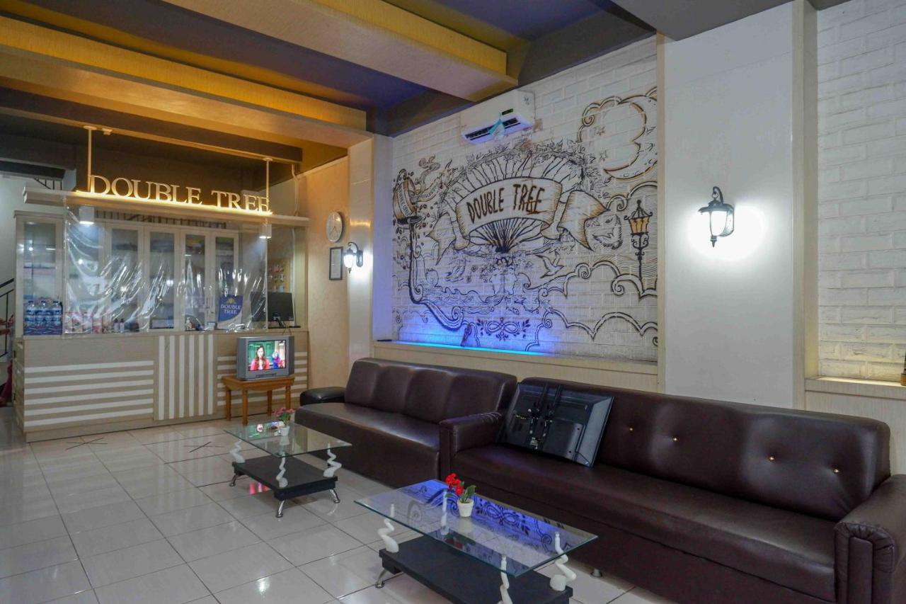 Oyo 3746 Double Tree Guesthouse Purwokerto Esterno foto